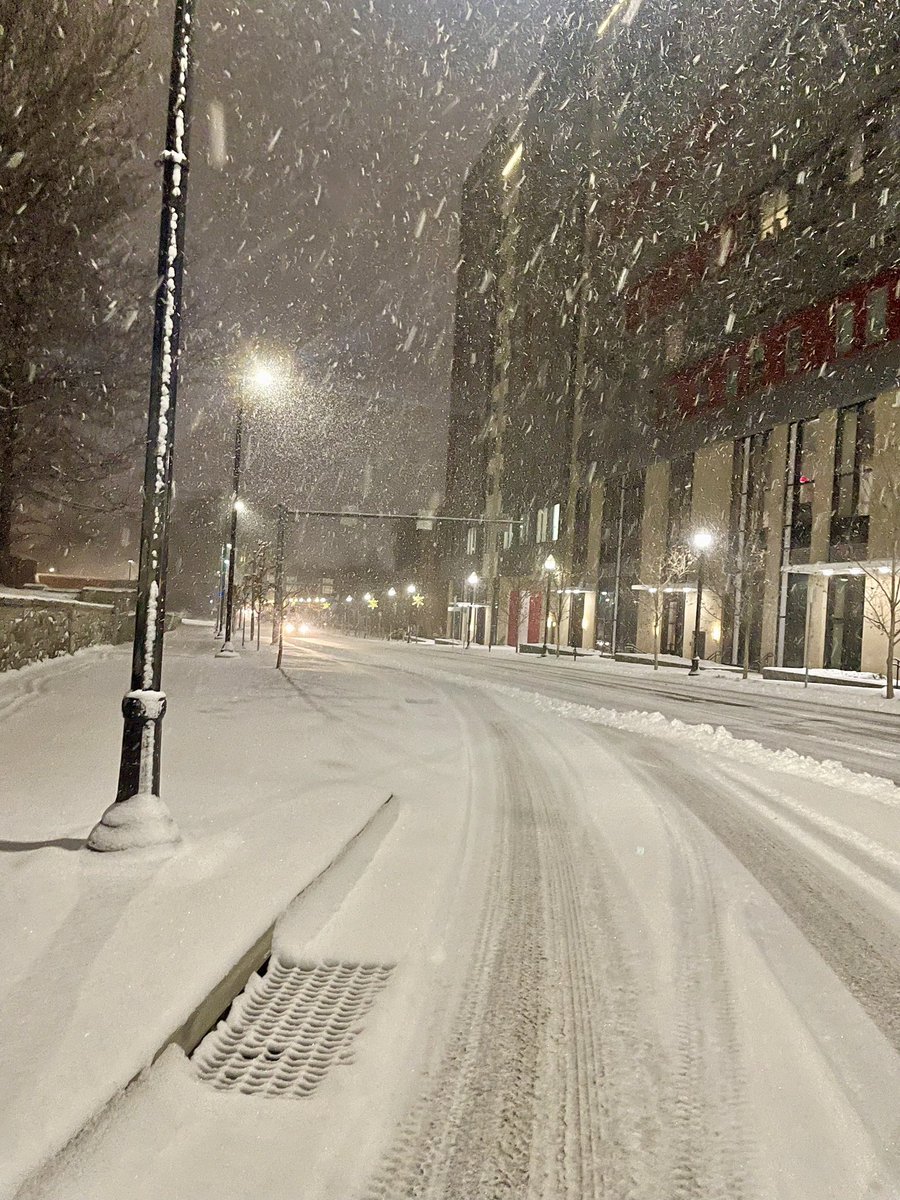 Tmorrowwx's tweet photo. Nice surprise in State College this morning, measured an average of 4.3” as of 7am outside of Walker building! @NWSStateCollege https://t.co/LqFcV4tKew