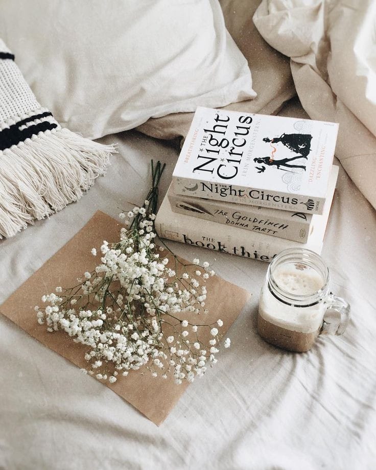 grazielanovaes_'s tweet photo. ┆ ┊ ┊ ┊ ┊  𝐋𝐢𝐯𝐫𝐨𝐬 𝐋𝐢𝐝𝐨𝐬 𝐞𝐦 𝟐𝟎𝟐𝟓 🖤
┆ ┊ ✫ ˚♡ ⋆｡ ✿
┆  ☪︎⋆
✧             

"𝘗𝘰𝘳 𝘮𝘦𝘪𝘰 𝘥𝘢 𝘭𝘦𝘪𝘵𝘶𝘳𝘢, 𝘰 𝘱𝘢𝘴𝘴𝘢𝘥𝘰 𝘴𝘦 𝘦𝘯𝘤𝘰𝘯𝘵𝘳𝘢 𝘯𝘰 𝘧𝘶𝘵𝘶𝘳𝘰, 𝘦 𝘦𝘴𝘵𝘢𝘮𝘰𝘴 𝘯𝘰 𝘱𝘳𝘦𝘴𝘦𝘯𝘵𝘦 𝘥𝘢 𝘴𝘢𝘣𝘦𝘥𝘰𝘳𝘪𝘢." https://t.co/rcPWcT80nX