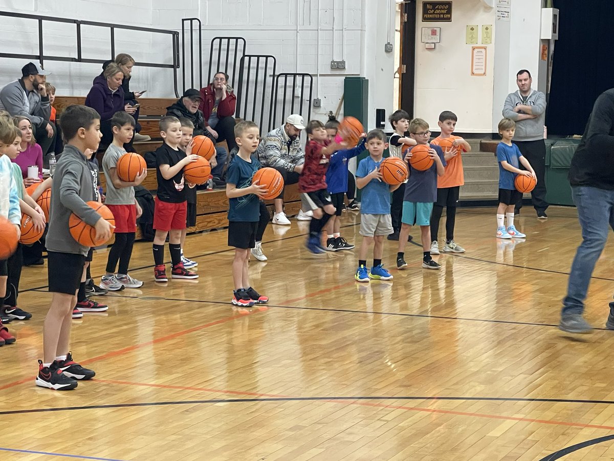 PennyDippold's tweet image. Lil’ Tigers is ALIVE in 2025🏀🖤🧡