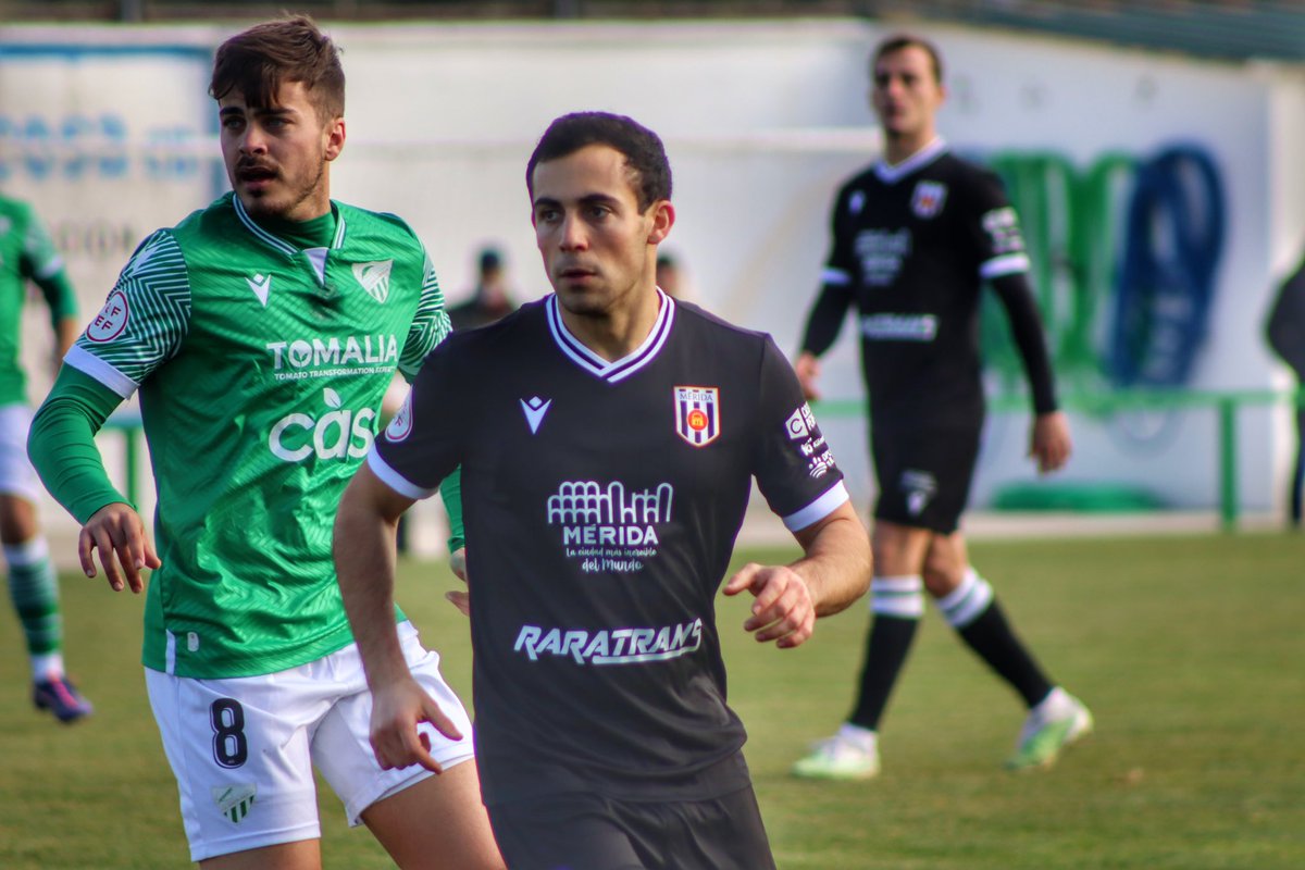 Merida_AD's tweet photo. 😉 Partidazo y gol 💥

1️⃣2️⃣ @jbeer_10 🙌🏽 https://t.co/DZvE7BYvYQ