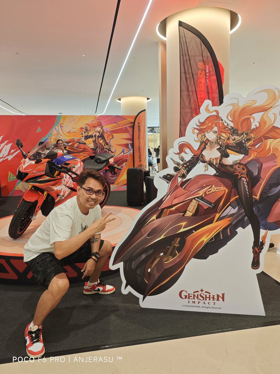 Anjerasu's tweet image. Ride towards the Sun ☀️
#StandWithMavuika
#Genshinlmpact
Photo with Archon Waifu ✌️