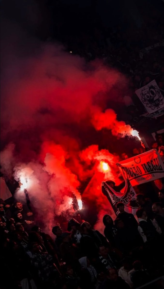 Uma bancada em modo vulcão! 

Aqui os “Grandes” sentem se pequenos!  
Orgulho nos meus!!