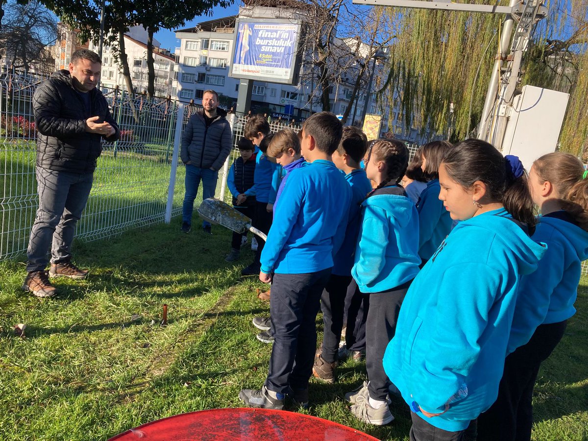 4-A sınıfı 02/01/2025 tarihli Meteoroloji Müdürlüğü  gezisi….