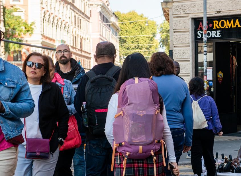 tempoweb's tweet image. Roma, #servizi più cari per il #Giubileo: aumenti su #musei e #wc pubblici
#4gennaio #iltempoquotidiano #Roma #costi 
iltempo.it/roma-capitale/…