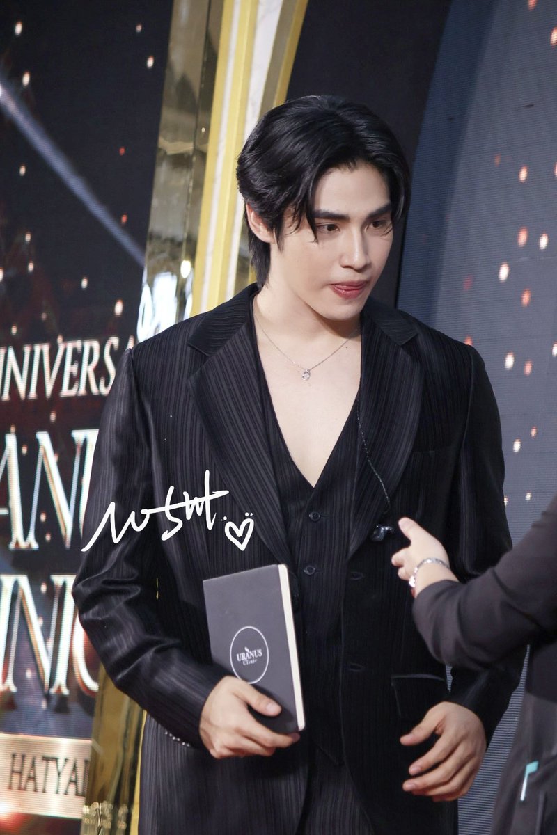 pploveff's tweet image. 1.3 really hansome。
@poompps1