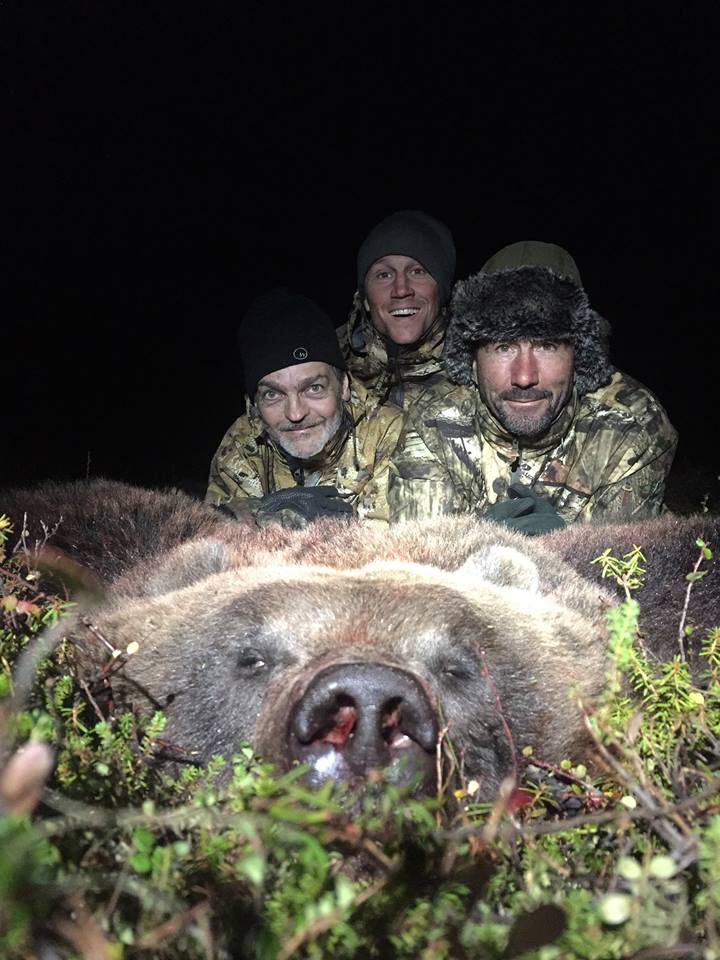 FrancFranssais's tweet image. Vraiment ? On va être obligé de se coltiner ce tueur d&apos;animaux sauvages ??
#LucAlphand
#BanTrophyHunting
#ExposeTrophyHunting 
#AnimalTrophies
#StopAnimalCruelty
#StopKill4Fun
#AnimalsLivesMatter
#Bastards🤮🤮🤮
 #Murderers
#Slaughterers