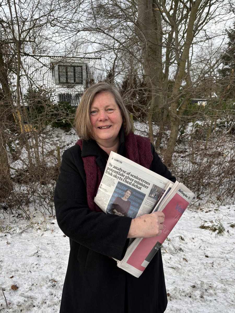 Lisbeth Lintz (@lisbethlintz) on Twitter photo Jeg bakker i dagens <a href="/berlingske/">Berlingske</a> <a href="/AneHalsboe/">Ane Halsboe</a> op i, at #dkbiz ikke er gode nok til at ansætte danske seniorer. Analyse fra <a href="/ACakademikerne/">Akademikerne</a> viser, jo ældre du bliver, jo længere tids ledighed har du - og her er der tusinder af årsværk at hente. #dkpol Jeg bakker i dagens <a href="/berlingske/">Berlingske</a> <a href="/AneHalsboe/">Ane Halsboe</a> op i, at #dkbiz ikke er gode nok til at ansætte danske seniorer. Analyse fra <a href="/ACakademikerne/">Akademikerne</a> viser, jo ældre du bliver, jo længere tids ledighed har du - og her er der tusinder af årsværk at hente. #dkpol