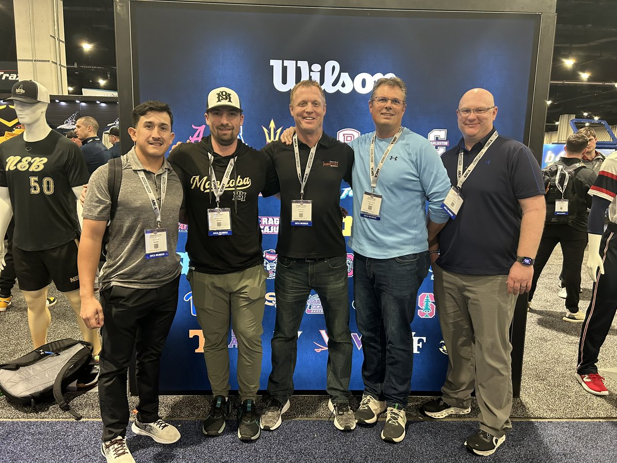 Alum catching up at the ABCA convention in DC! ⚾️  #honjims #jimmiepride