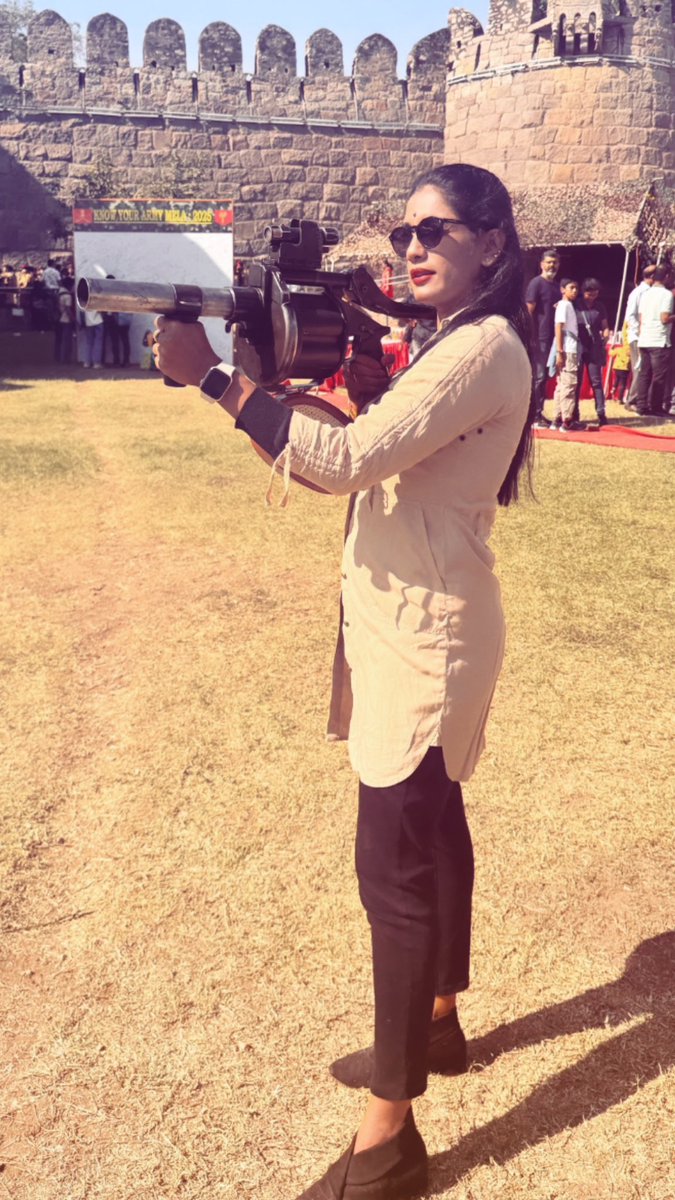 ARK_Bharatiya7's tweet image. Honored to attend the #KnowYourArmyMela2025 at the iconic Golconda Fort, inaugurated by Telangana Governor Shri @Jishnu_Devvarma ji, Witnessed the strength, innovation, &amp;amp; valor of our incredible #IndianArmy. A truly inspiring experience! 🇮🇳 #ArmyPride #Golconda #SaluteToHeroes