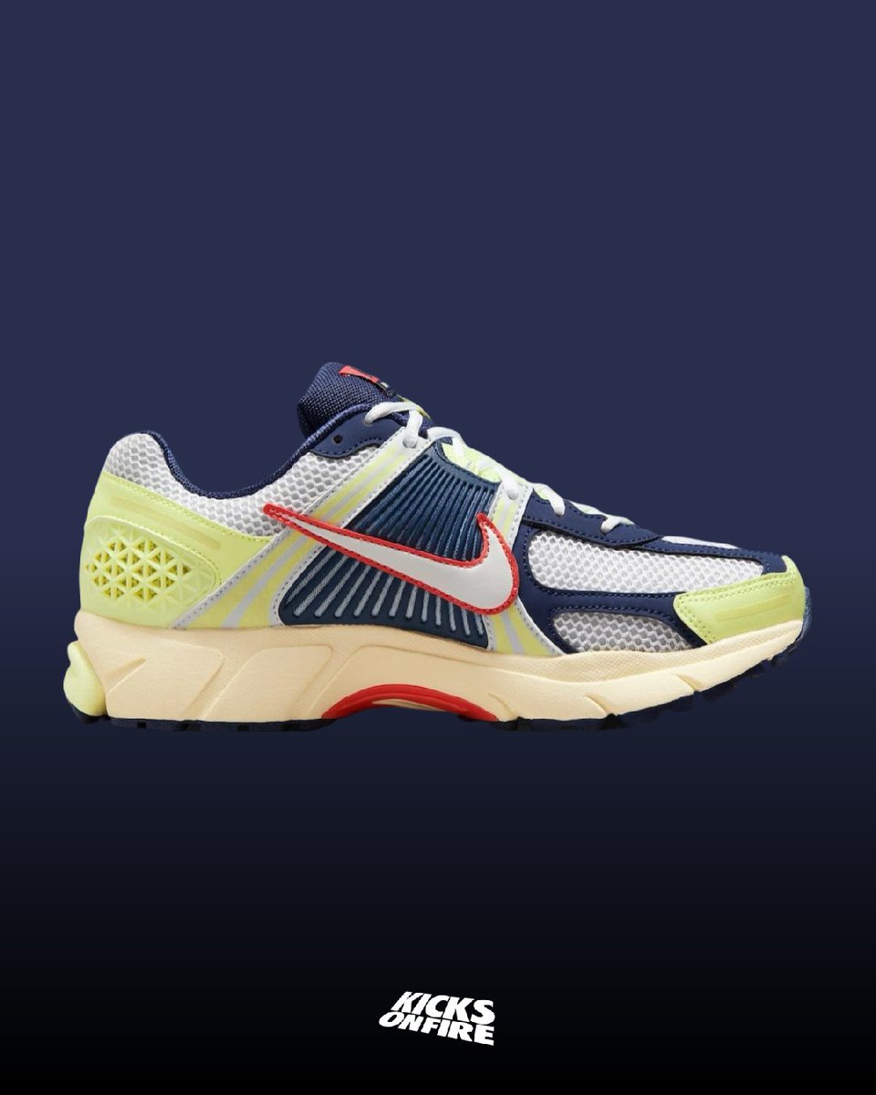kicksonfire's tweet image. Nike Zoom Vomero 5 Barely Volt / Midnight Navy
𝗖𝗼𝗹𝗼𝗿𝘄𝗮𝘆: Barely Volt/Midnight Navy
𝗦𝘁𝘆𝗹𝗲 𝗖𝗼𝗱𝗲: IB4004-701
𝗥𝗲𝗹𝗲𝗮𝘀𝗲 𝗗𝗮𝘁𝗲: March 1, 2025

The Nike Zoom Vomero 5 "Barely Volt / Mid...