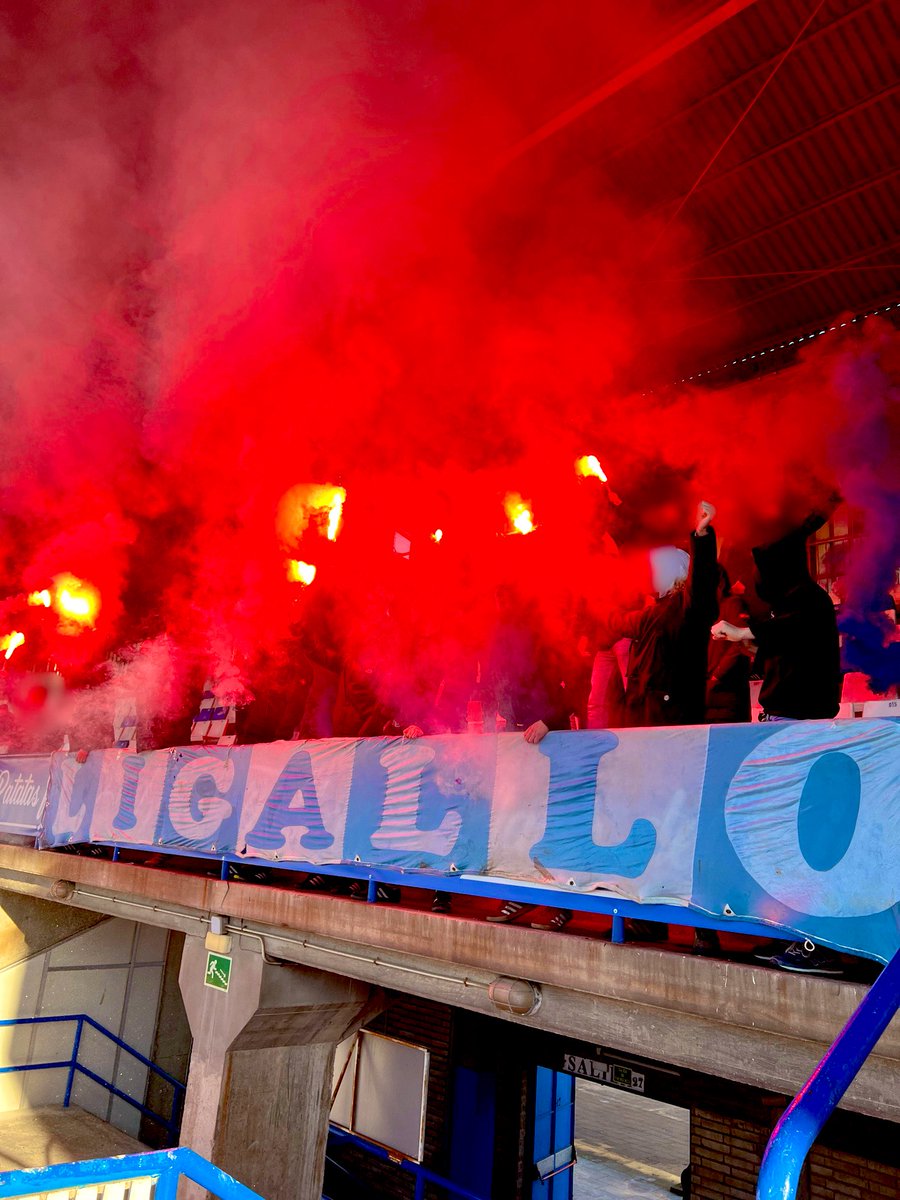 Ligallo1986's tweet image. Nuevo año, mismas costumbres.
Ultras Zaragoza.