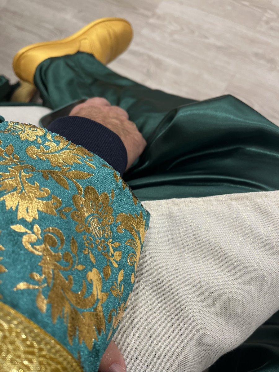 Deseando ver los ojos de Sevilla !!!!! Yo soy de Melchor!!!!!
<a href="/ateneodesevilla/">Ateneo de Sevilla</a>