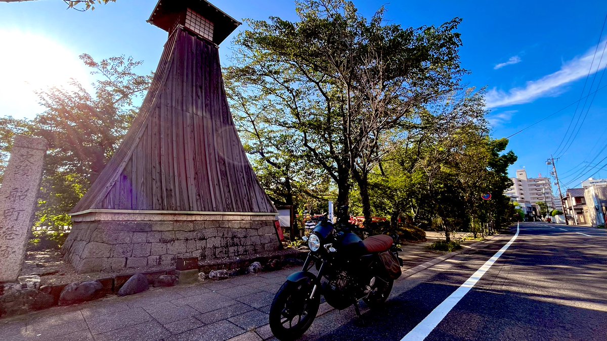 worldhappy's tweet photo. 自己紹介2025🏍
名���:トーマス
性別:男
年齢:48
住み:モータースポーツの聖地
バイク: #YAMAHA #XSR155
好き:ツーリング、音楽活動、写真撮影など。
一言:灯台とバイクと音楽と写真
#バイク乗りとして軽く自己紹介
#バイク乗りと繋がりたい
#バイク好きと繋がりたい
#lighthousetourer
#camerider https://t.co/SouWuUtb7h