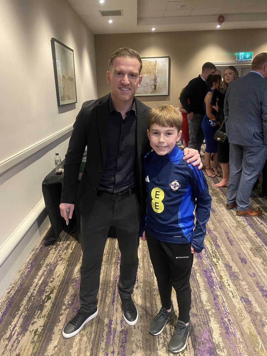 johnny10 tweet media