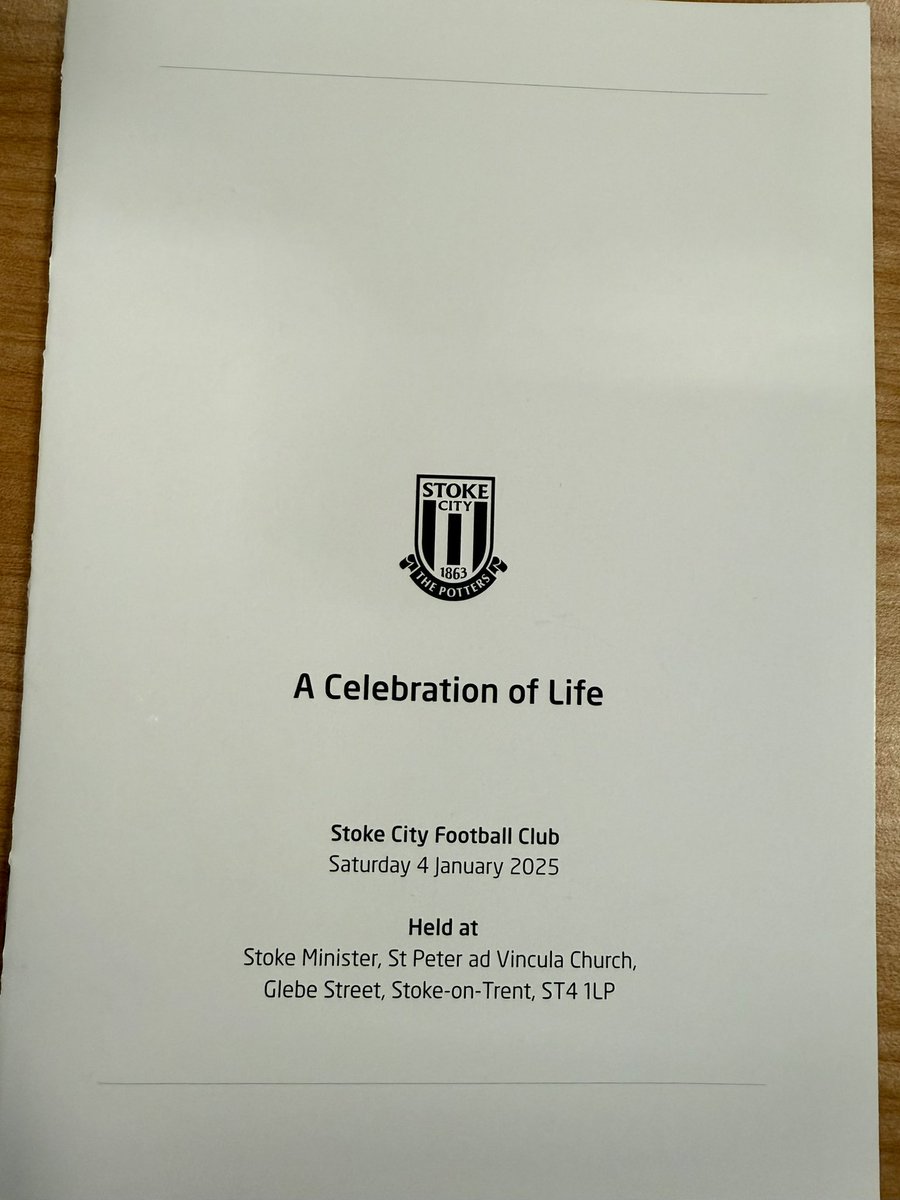 JonWalters19's tweet image. Remembering our own.
This morning in Stoke Minster, we remembered the loved ones we lost in 2024.
Now, as we step into our own cathedral, let today be a celebration of those in the Stoke City family who can no longer stand beside us on a matchday.
Keep your loved ones close,…