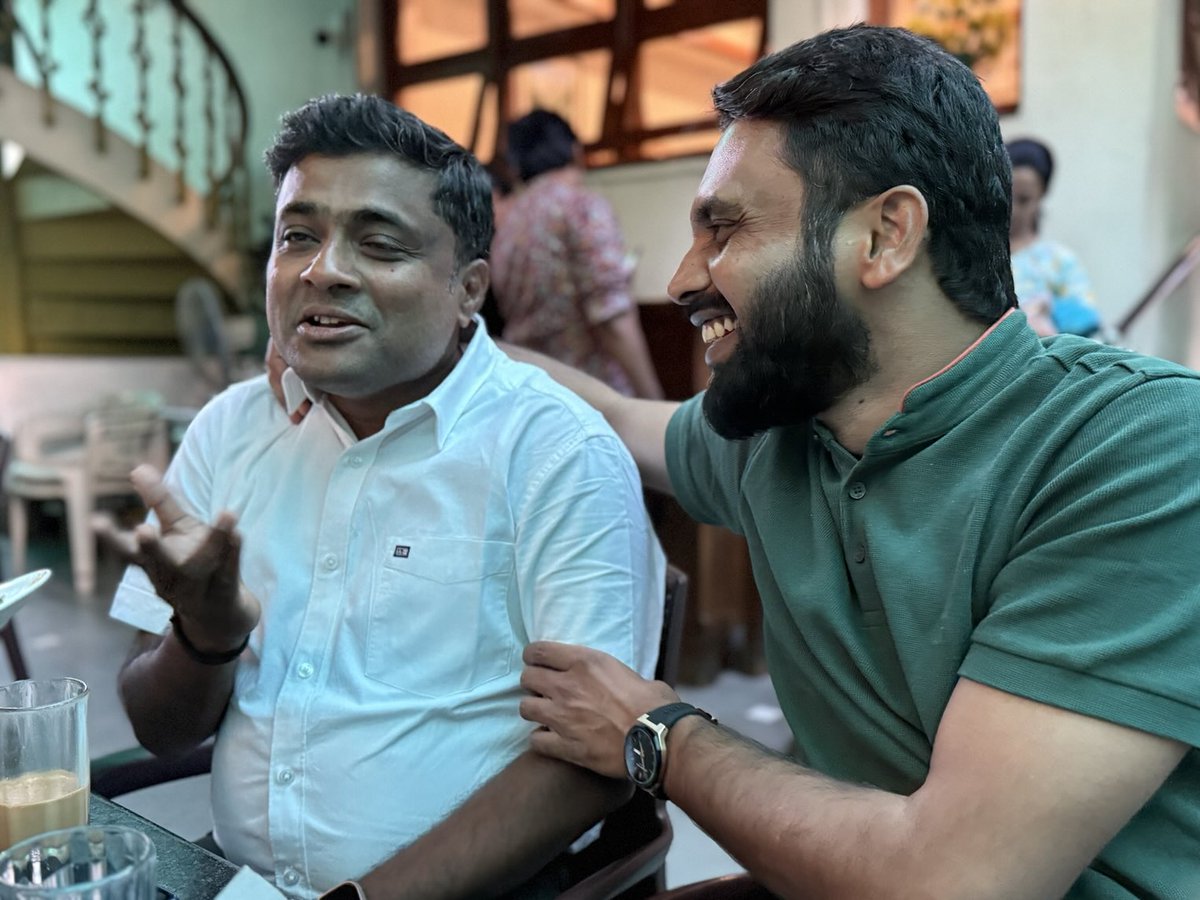 PrashantAherMT's tweet photo. कोण रे तो ‘आका’ ⁦@sachingorde⁩ ⁦@AbhijitKaran25⁩ #beed https://t.co/AXUtxODvP1
