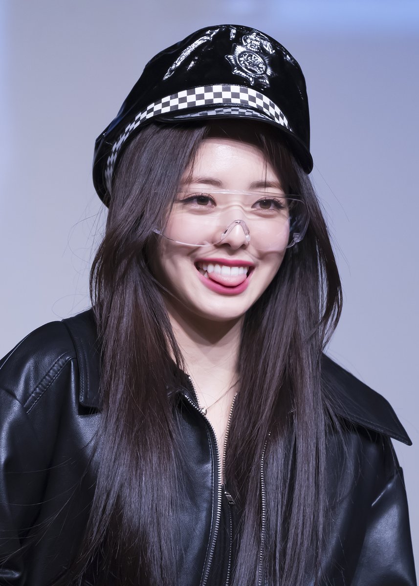 빈털터리 tweet media