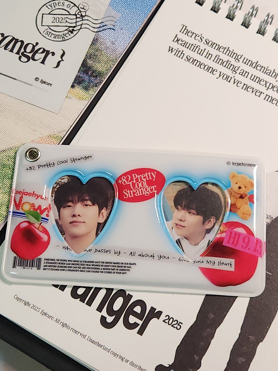 횬앤롱 영원하길 ...................
 (왜냐면 제가 예쁜 포카홀더를 갈취해야해요)