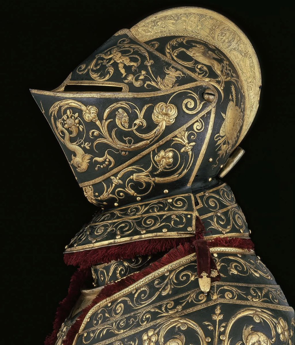 À #dresde, dans le palais #Zwinger, très belle collection d’armes de parade et de costumes.