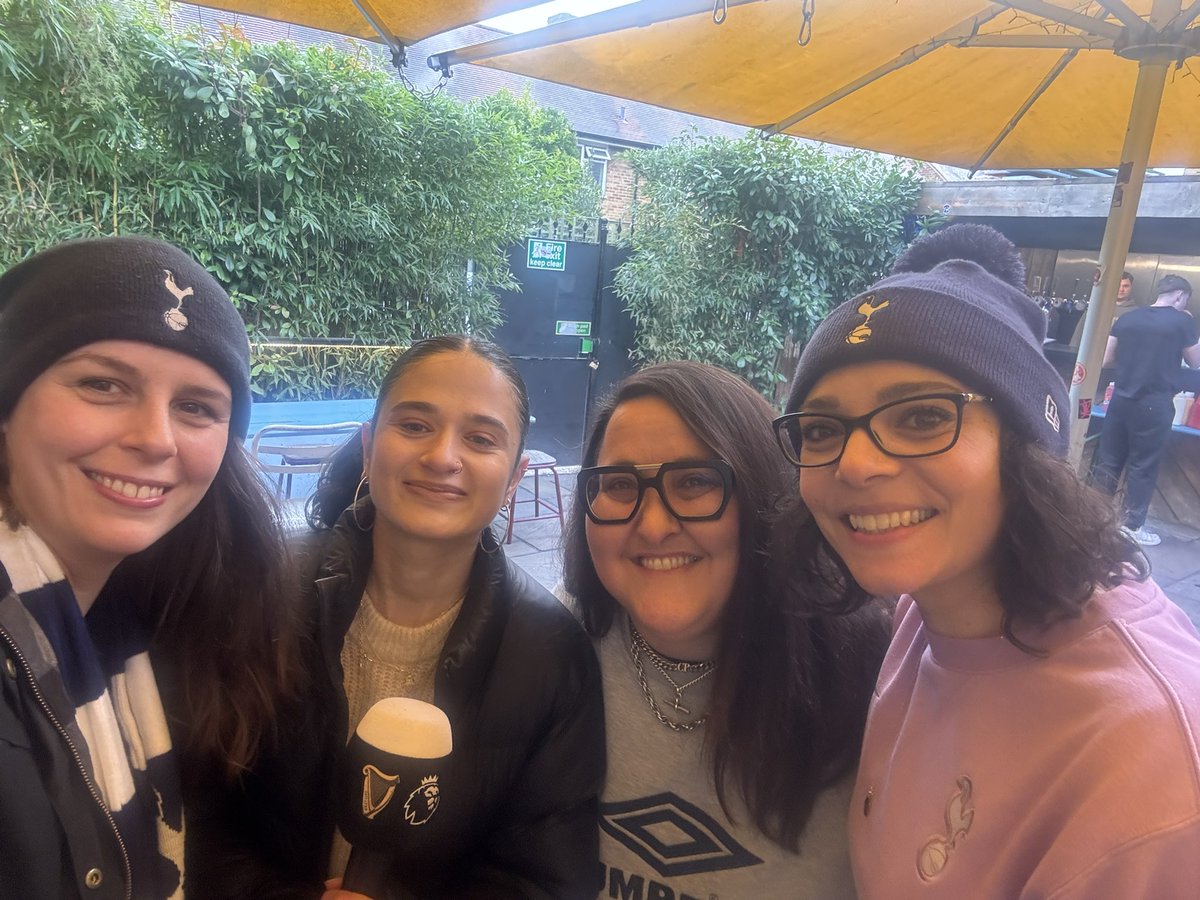 Hannah Barlow (@hannah_barlow44) on Twitter photo Filming with <a href="/Copa90/">COPA90</a> <a href="/SpursOfficial/">Tottenham Hotspur</a> - pre match commentary for #TOTNEW and talking more about the community of fans we are building through <a href="/WomenOfTheLane/">Women of The Lane</a> #Areyounotentertained Filming with <a href="/Copa90/">COPA90</a> <a href="/SpursOfficial/">Tottenham Hotspur</a> - pre match commentary for #TOTNEW and talking more about the community of fans we are building through <a href="/WomenOfTheLane/">Women of The Lane</a> #Areyounotentertained