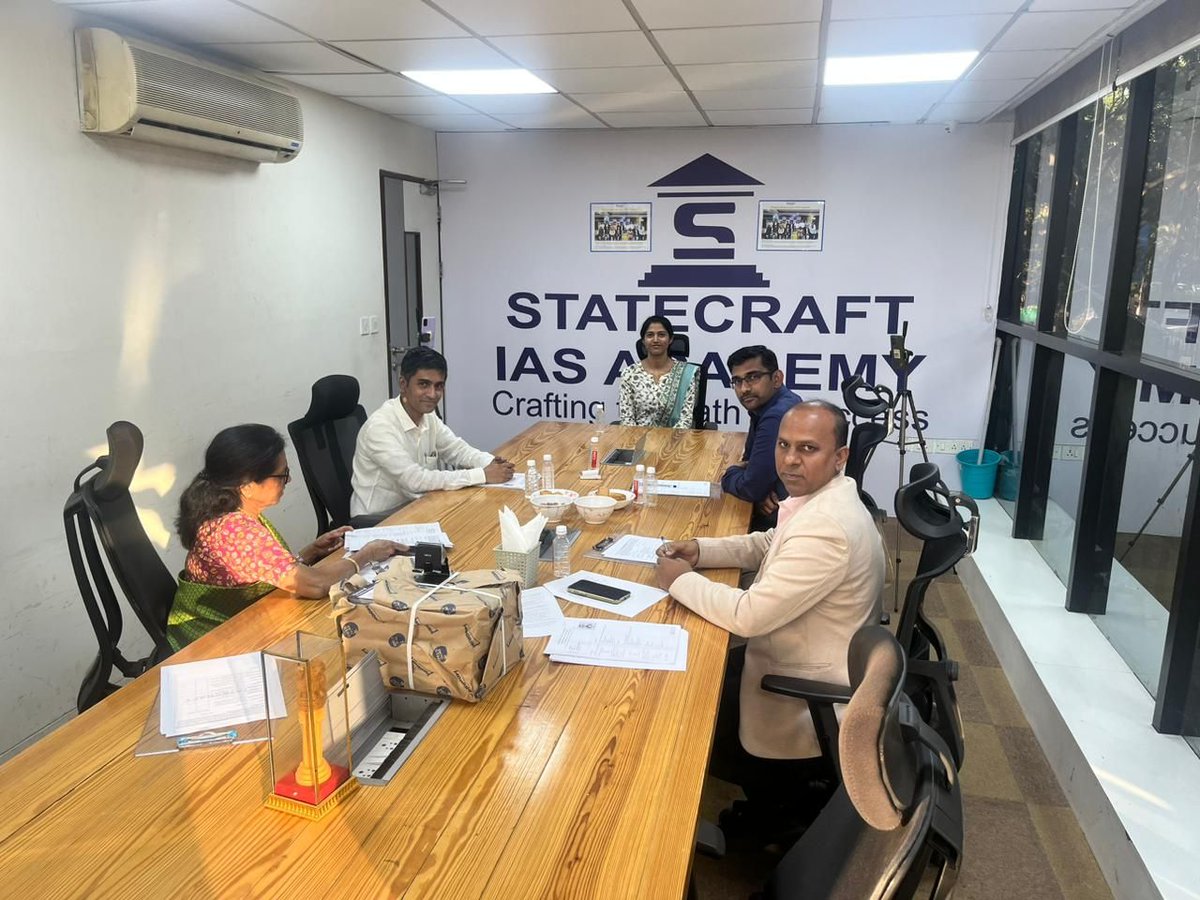 Statecraft_IAS's tweet photo. ✅✨ With that, it’s a wrap on the UPSC Mock Interview Day!
👏 Thanks to our expert panel for their invaluable insights and guidance.
👉  Register here for our next mock interview : https://t.co/GGcpbQeZaR   
Telegram link to get UPSC related updates https://t.co/MyJVDDRK4W https://t.co/AQqK9NkHNy