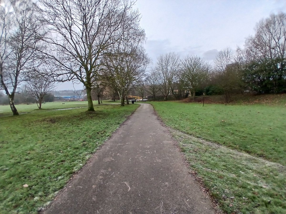 paulcli's tweet image. 4.5 miles this morning at 10:30 pace :)