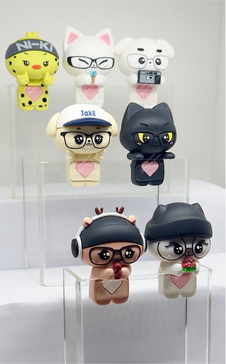:¨ ·.· ¨ EN-HIPPERS ACTUAL SAMPLE .ᐟ
 `· . enhypen inspired mini figures

color may vary due to lighting.ᐟ

#ENHYPEN #엔하이픈