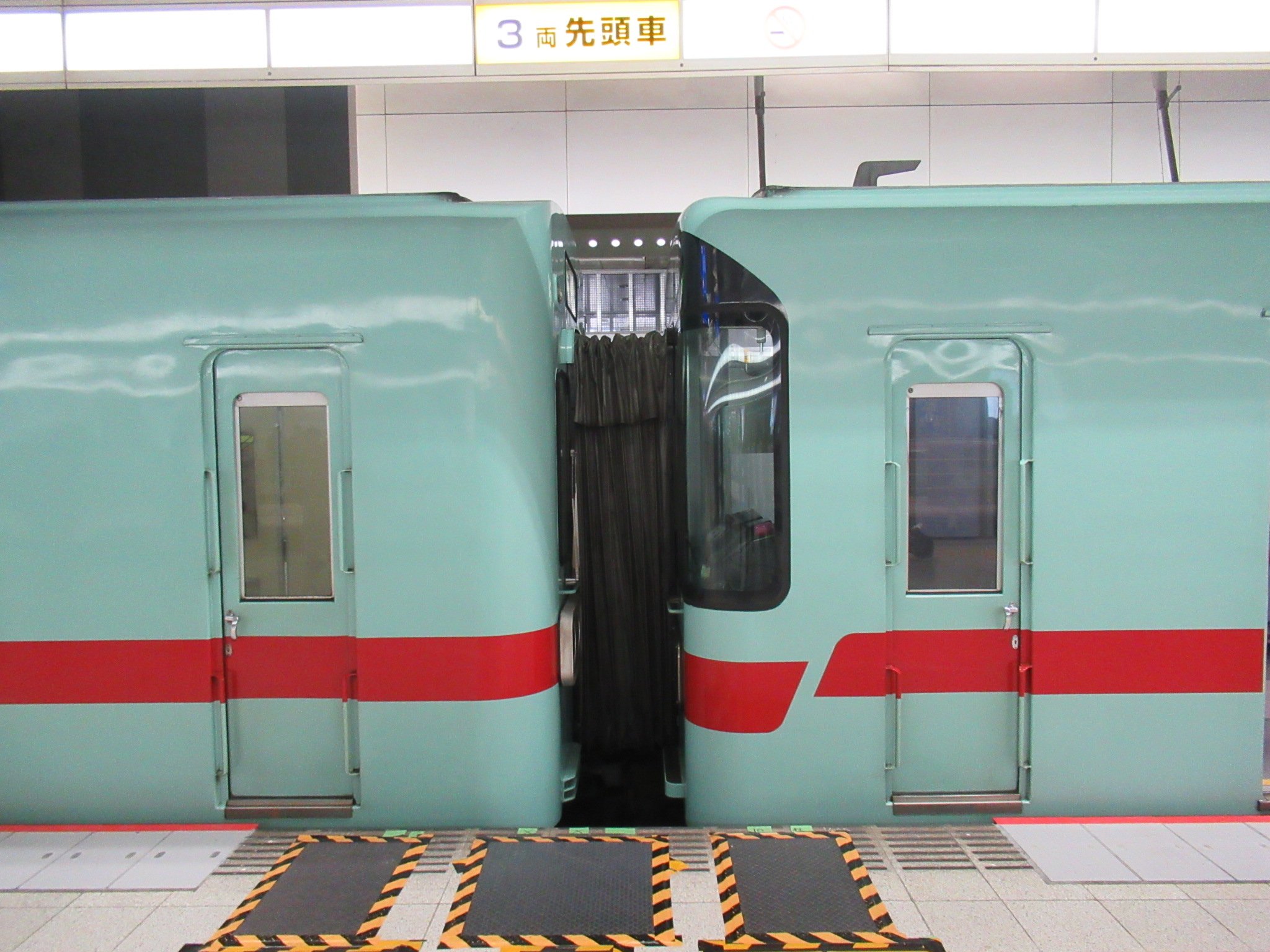 バスと鉄道好きのねこ on X: 