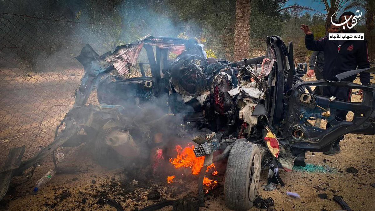 gazanotice's tweet image. 🚨BREAKING: The Israeli military has killed 9 humanitarian aid security personnel in targeted attacks on two vehicles: one on Salah Al-Din Street in Khan Younis and another near Abu Holi Junction in Deir Al-Balah earlier today in Gaza Strip.