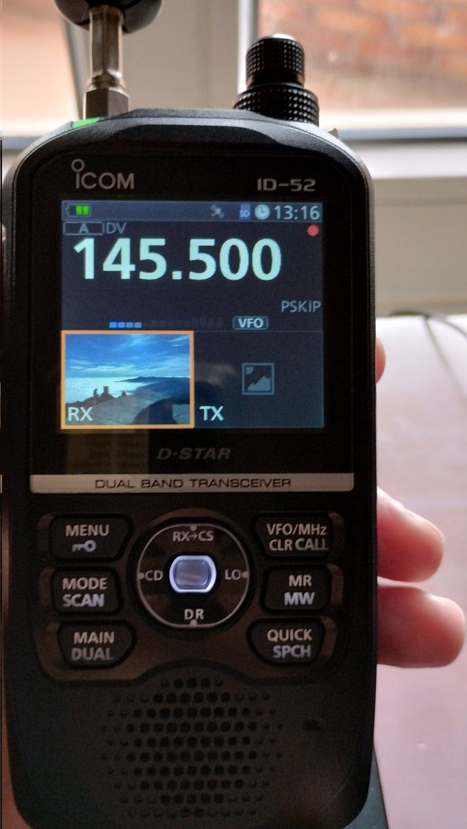 Mi primer contacto directo en D-STAR aprovechando que EA4HCF       <a href="/PCabreraCamara/">Pedro Cabrera</a> estaba activando SOTA EA1/SG-017 y tras acabar pasó a modo digital también con <a href="/EA4GDK/">Agus Martin-EA4GDK</a>, ¡con foto incluida desde la cumbre!

Gracias.