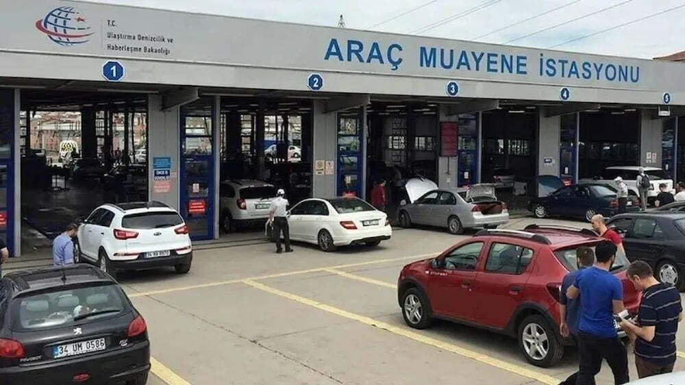 spotmalumat's tweet photo. Araç muayene istasyonlarının 20 yıllık ihalesi 10 Ocak'ta yapılacak. Şartnamedeki maddeler dolayısıyla Tüvtürk dışında katılımcı beklenmiyor:

-En az 5 yıl araç muayene sektöründe işletici veya alt işletici olmak .
-En az 1 milyon araca muayene işlemi yapmış olmak. 

#tuvturk https://t.co/NT68CUPrOi