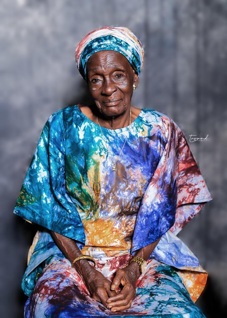 IdeaTextile's tweet image. A year has passed since Mama bid us farewell. Out of sight but never out of our hearts.

Rest on, Arike 🕊️