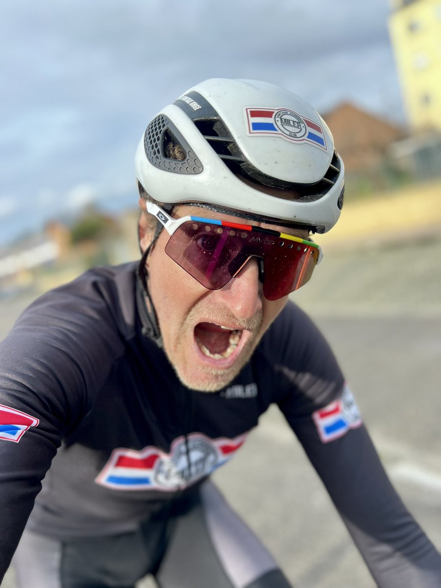 Delapuentejor's tweet photo. Sábado: salida de dorsal 🥵
102’5km
3h 21’
1.276m
266 NP
1’ a 505w

#atopisimo
#milercycling
#milervintage_jorge
#miler https://t.co/2mB6IM429v