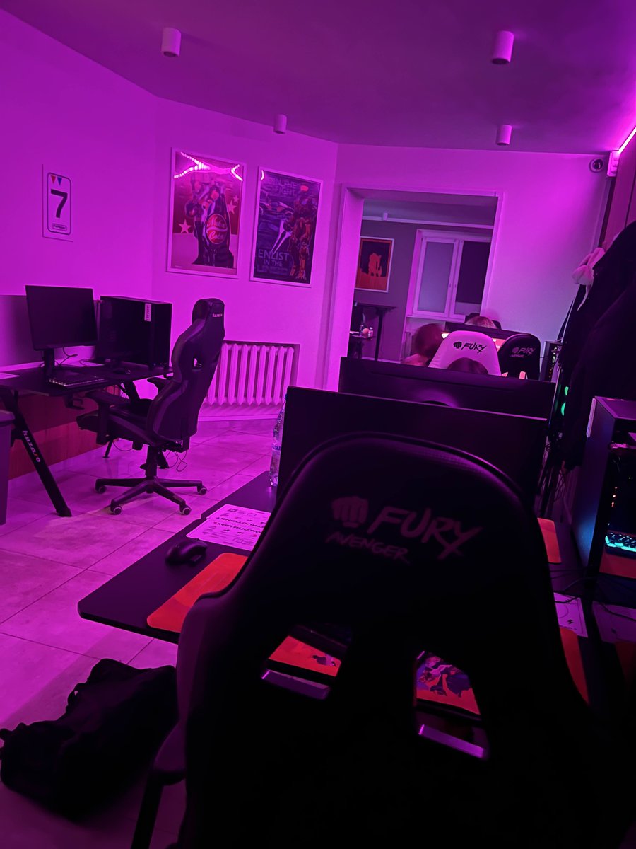 KejzMNG's tweet image. Best time @AxelityEU bootcamp 🧑‍🍳🧑‍🍳

Ten rok to bedzie bardzo duzo planow zawiazanych z scena FN 😍