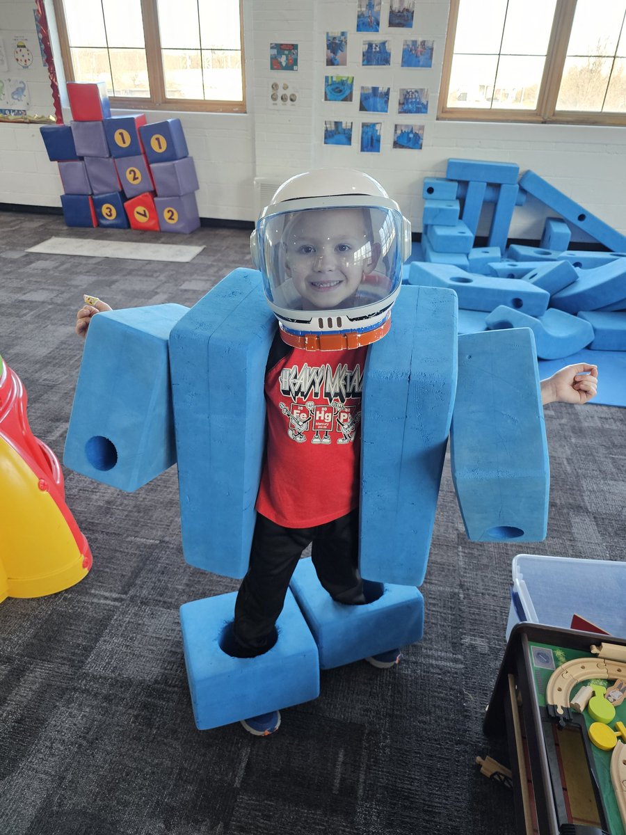 JohnnyHenry2's tweet photo. Levi is excited about his Birthday party today!! #imaginationstation #turning7 https://t.co/T12hYidkZl