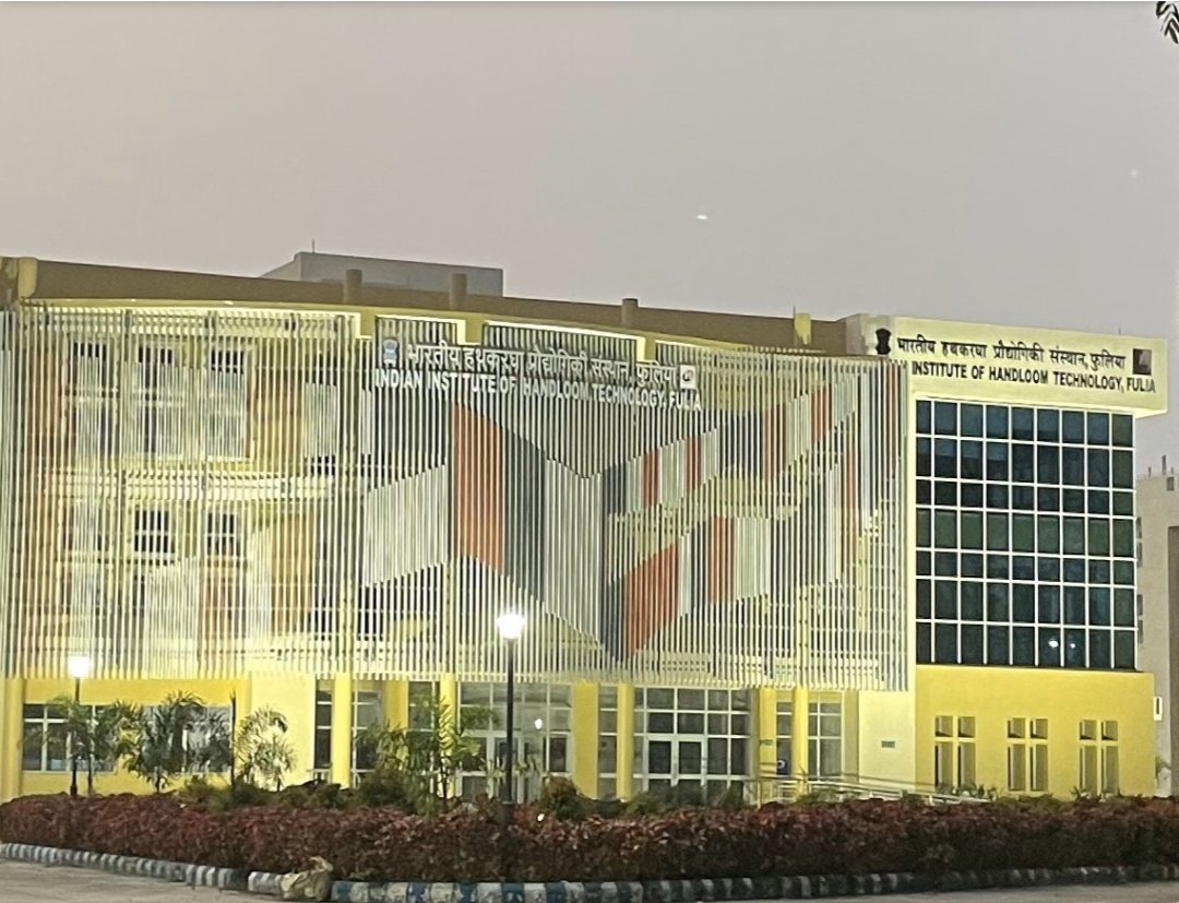 lofITechie's tweet photo. Indian Institute of Handloom Technology, Fulia, Nadia is inaugurated today by Giriraj Singh.
📍 P.O.Fulia Colony, Nadia– 741 402 , West Bengal
The institute will offer courses on 3 year diploma in Textile and Handloom Technology.
#iiht #westbengal https://t.co/yRnIdtSc3y
