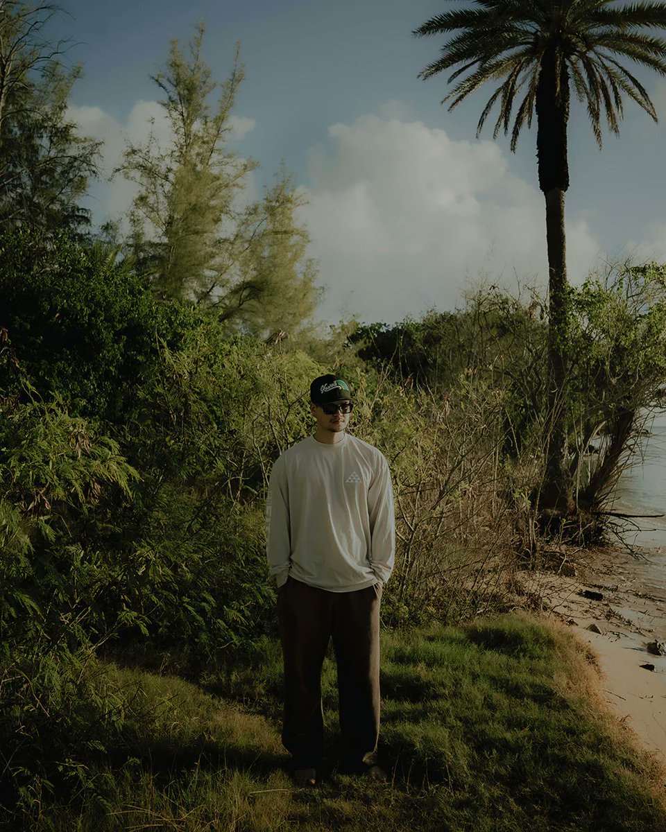 9FIFTY MANOA MIST - BLACK / TEAL
GOLFER SLAPSWIND - BLACK
WTCF L/S TEE - CEMENT

Available now.

fittedhawaii.com/products/manoa…