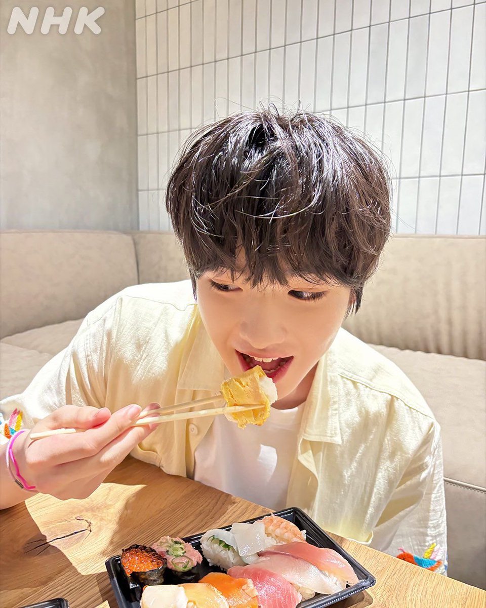 아니 입에넣기직전인데요
