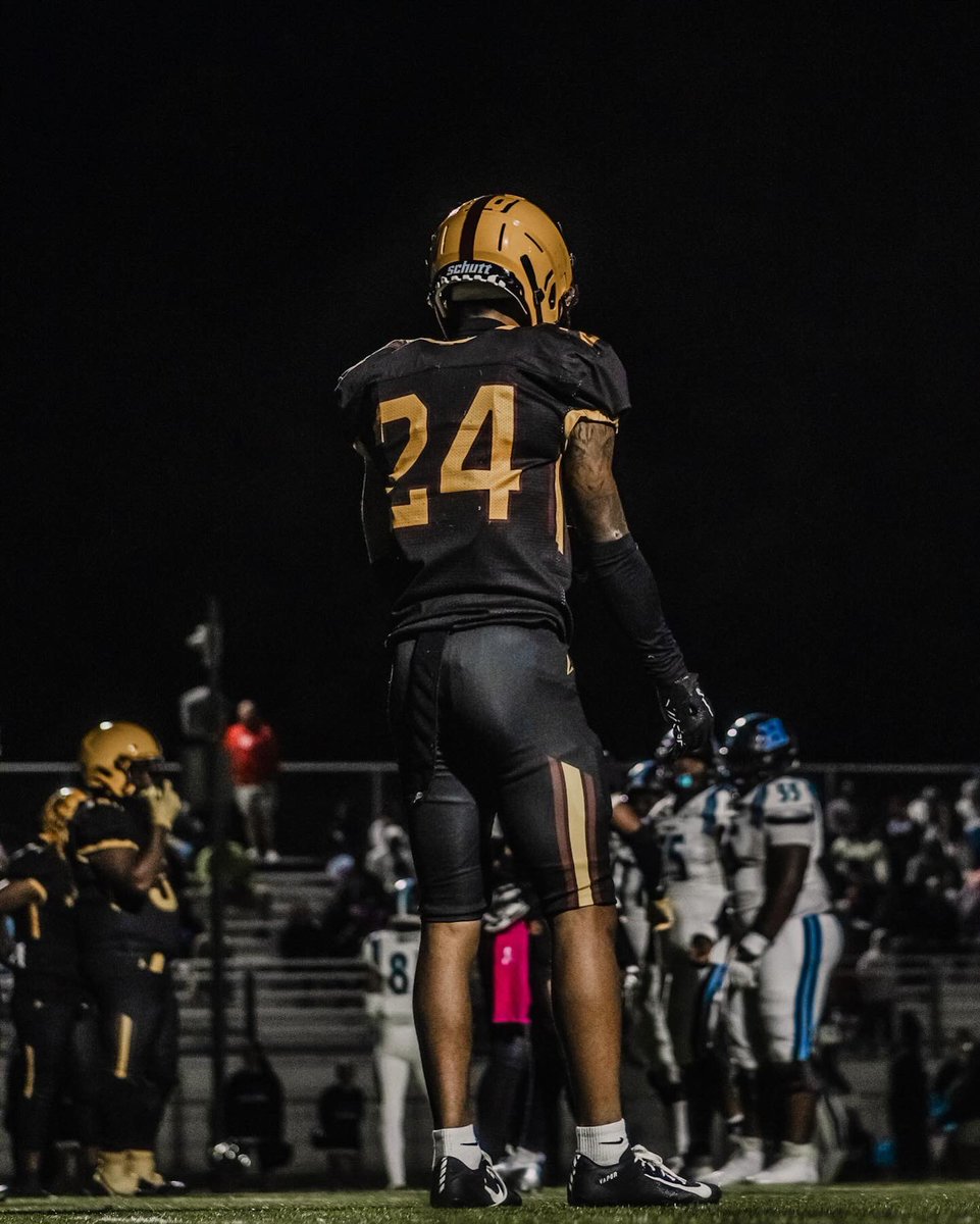 End of season stats! 💍
31 tackles, 20 solo
12 pbu’s 
6 tfl’s
1 forced fumble 
hudl.com/v/2QPT1G