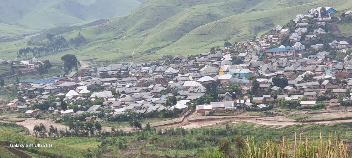 @steeve_etiennemulindwa (@etiennemulindwa) on Twitter photo Le matin samedi 04.01, les rebelles du M23 ont tenté sans succès d'entrer à KALEHE au #Sud_Kivu sur les axes RWANGARA, LUIZI, KAMATALE et KABINGU. Les FARDC et les WAZALENDO ont mieux riposté. À #Numbi, la population se mobilise derrière les <a href="/FARDC_Info/">Armée Congolaise - FARDC</a>. (Sociv Hauts Plateaux) Le matin samedi 04.01, les rebelles du M23 ont tenté sans succès d'entrer à KALEHE au #Sud_Kivu sur les axes RWANGARA, LUIZI, KAMATALE et KABINGU. Les FARDC et les WAZALENDO ont mieux riposté. À #Numbi, la population se mobilise derrière les <a href="/FARDC_Info/">Armée Congolaise - FARDC</a>. (Sociv Hauts Plateaux)