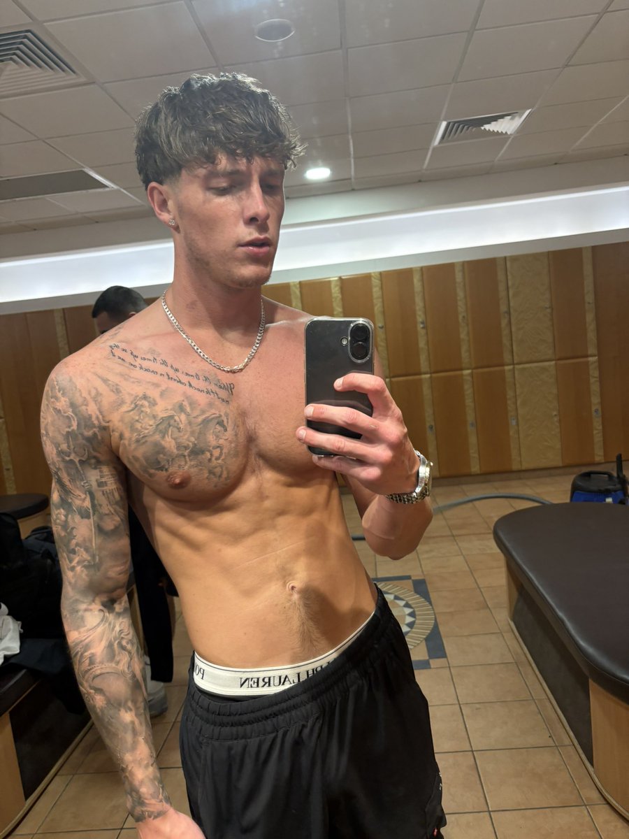 Master Bradley (King Of Findom) tweet media