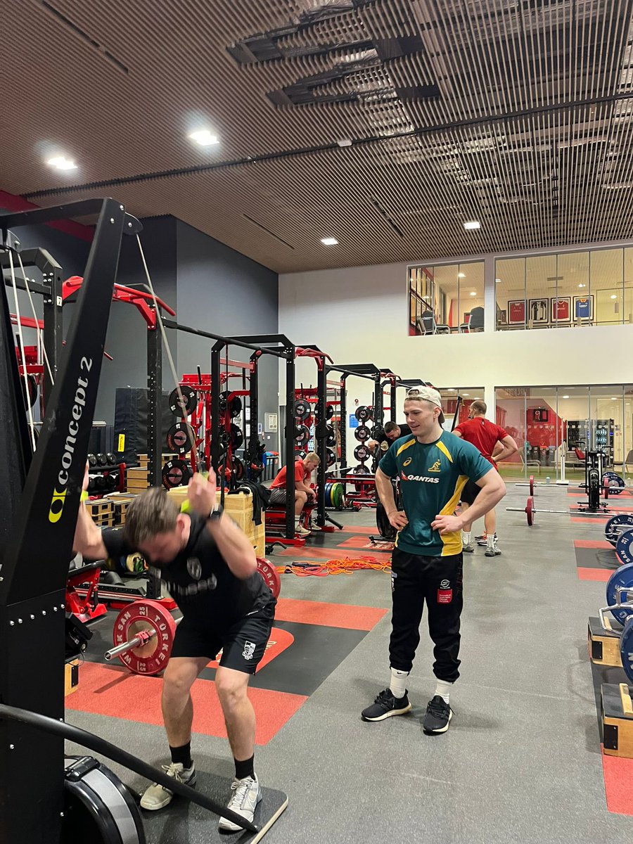 PontypriddRFC's tweet photo. 𝙉𝙤 𝙎𝙖𝙩𝙪𝙧𝙙𝙖𝙮 𝙤𝙛𝙛 𝙛𝙤𝙧 𝙪𝙨…🥵

Huge thanks as always to @USWSport for the use of their word class facilities, and to the @USW_SandC team/@dudski71 for putting our players through their paces 🏋️‍♀️🏃🏉

#WeArePonty ⚫️⚪️ https://t.co/rOUCPXAxQH