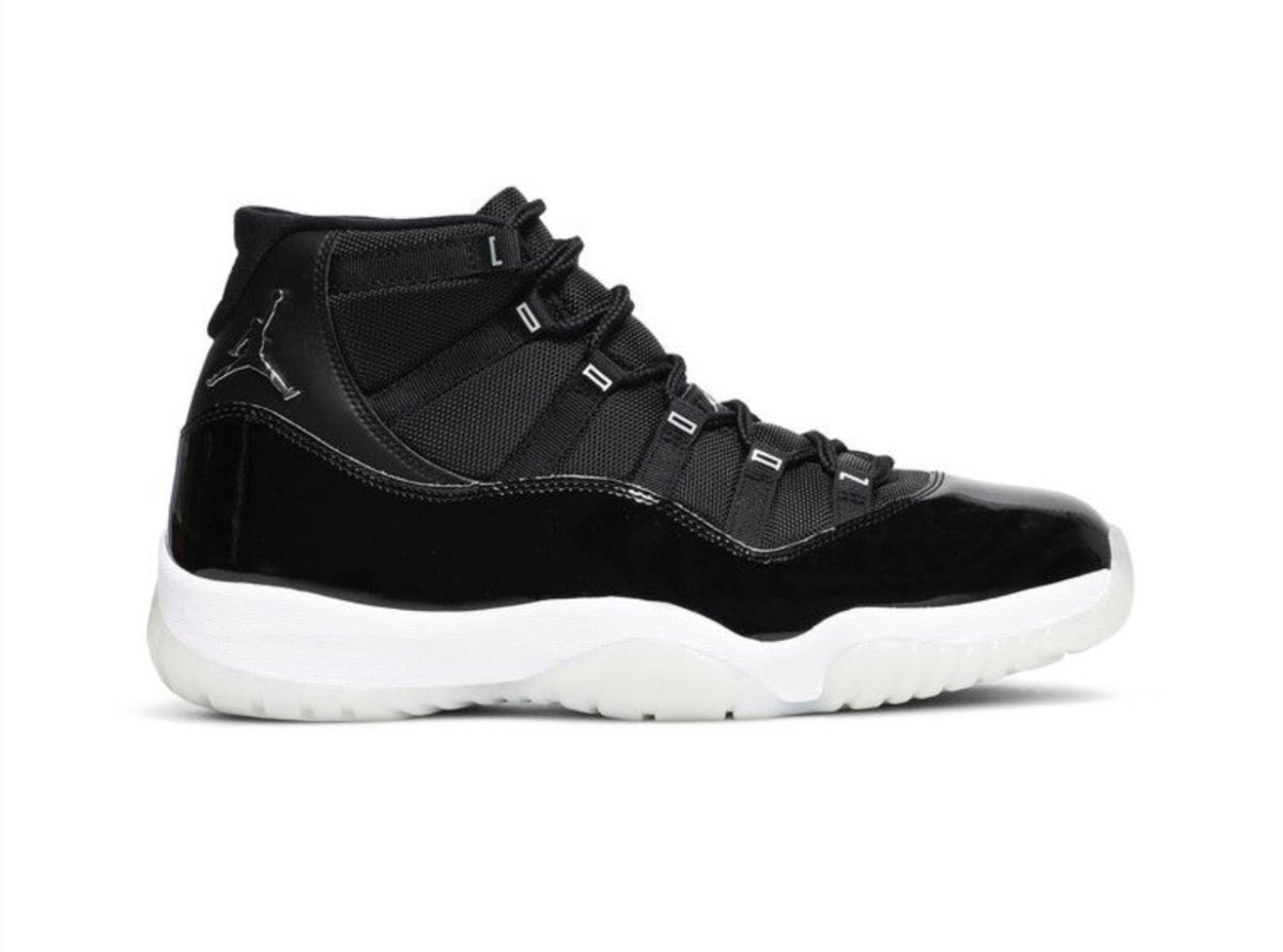 GavinDavis's tweet photo. Hey @Nike @nikebasketball @Jumpman23 , just a member here taking a chance in 2025 to simply ask for a pair of Jordan 11s (Jubilee/25th Anniversary) in a size 15!? This is the perfect sneaker and my favorite. I’d truly appreciate getting an authentic real deal pair from you guys! https://t.co/XGjQXhS7l4