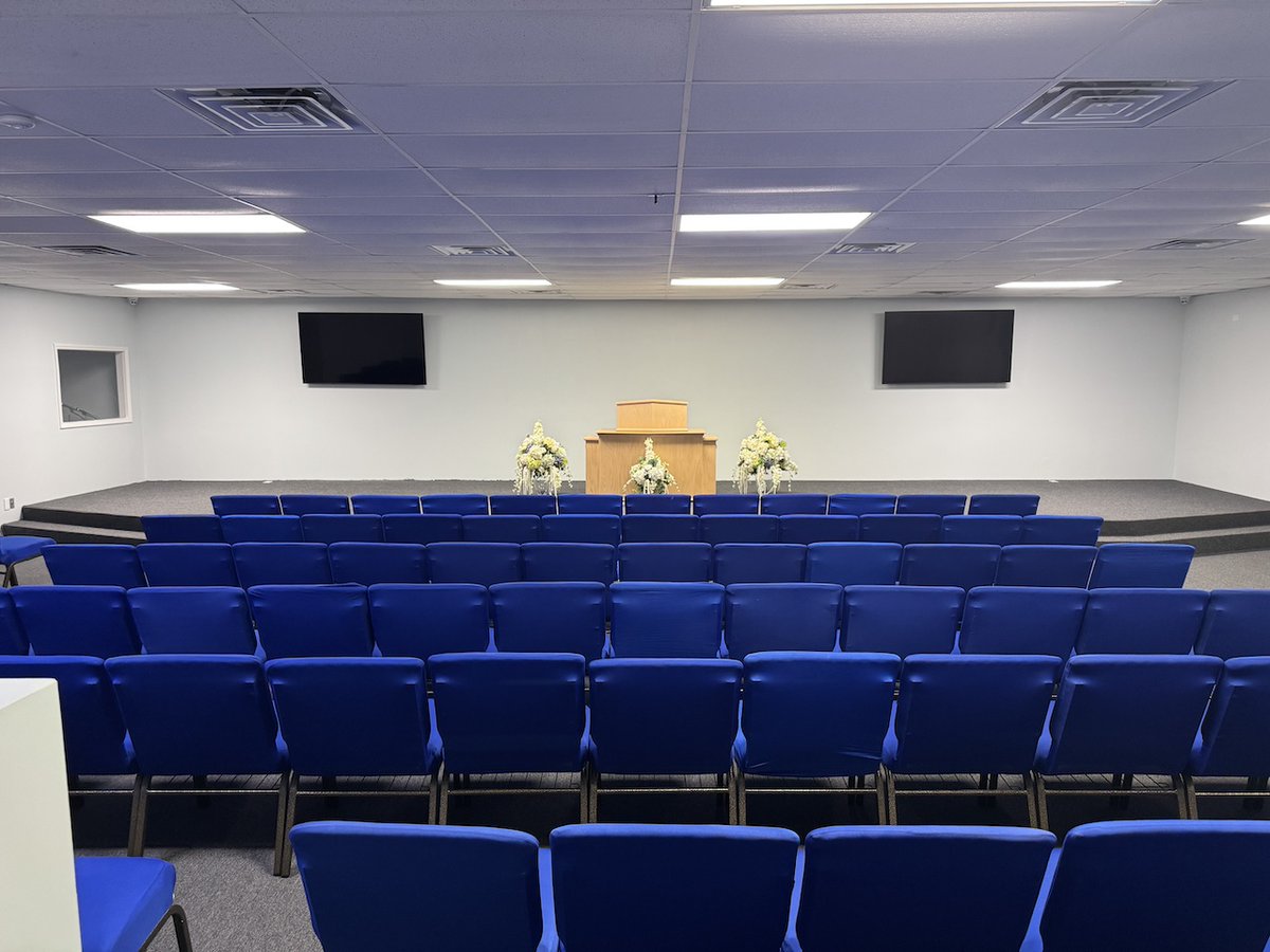 IDMJIoficial's tweet photo. 🇺🇸Apertura de nuevo templo en Fort Myers, FL, EE. UU.
https://t.co/1UMaEo9AFu

A partir del domingo 5 de enero de 2025, la iglesia en Fort Myers, Florida, EE. UU., se estará reuniendo en un nuevo lugar de congregación, el cual cuenta con mayor espacio y mejores comodidades para los creyentes de esta zona.