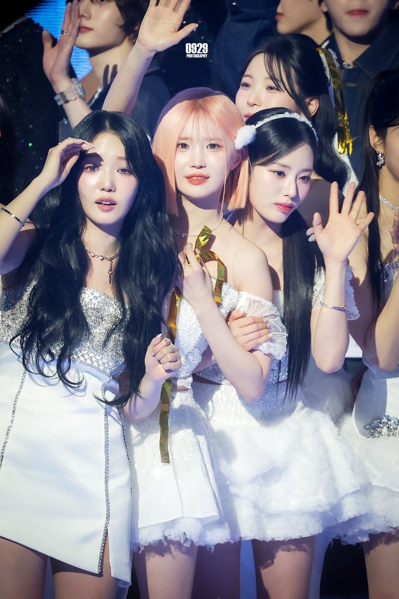 0929PHOTOGRAPHY's tweet photo. 1111
#fromis_9 #프로미스나인 
#송하영 #하영 #SongHayoung #다시만나 https://t.co/k0kCEN4cNL