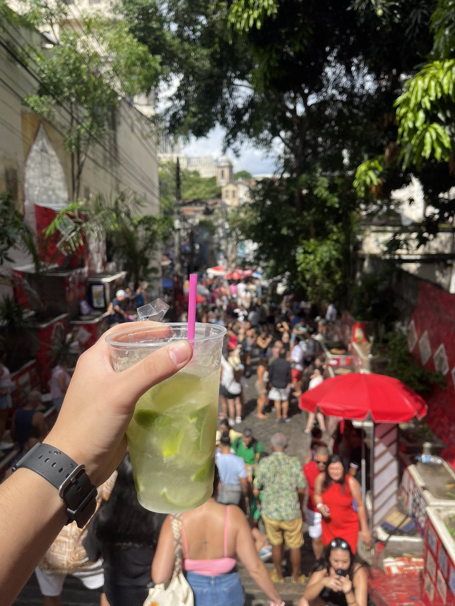 BrTapiaa18's tweet photo. Escadas do Selaron.
#Mosaico #Selaron #RiodeJaneiro https://t.co/DoJKKPriVA