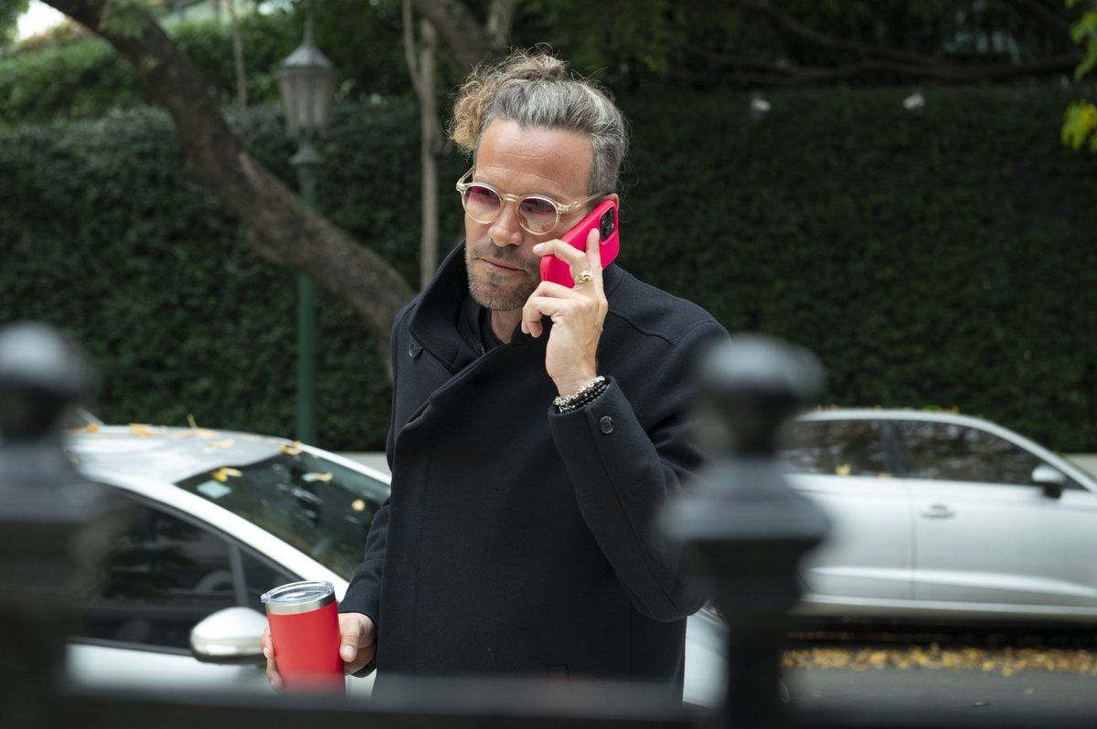 🤫 UN EXPERTO EN MEDIOS DEVELA ALGUNOS DE LOS SECRETOS DEL PERIODISMO

En el libro 'Verdad, Sangre, Algoritmos y Negocios' de <a href="/mancini/">Pablo Mancini</a>, confiesa su experiencia al frente (y detrás) de proyectos periodísticos de toda naturaleza.

<a href="/hernanpanessi/">Hernán (10)</a> 
elplanteo.com/pablo-mancini-…