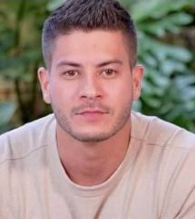 Tiagupereira's tweet photo. Cada vez que vejo o Thiago Nigro e a Maíra Cardi, eu gosto mais do Arthur Aguiar... https://t.co/dRZnkeZdBv