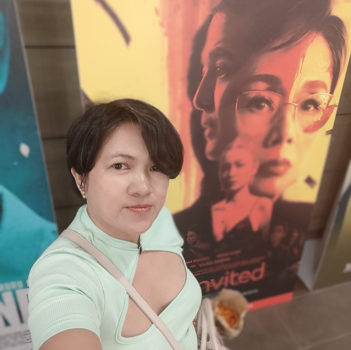 HoneyMatondo's tweet photo. Done watching Uninvited...Super Ganda...Super galing ngbuong Cast especially My Love Nadine Lustre 👏👏👏 Nindot kaayo Dili mo mgbasol og Hindi sayang pera nyo promise!!!
#Uninvited 
#SMCebu
#NadineLustre https://t.co/EILu8yDguX