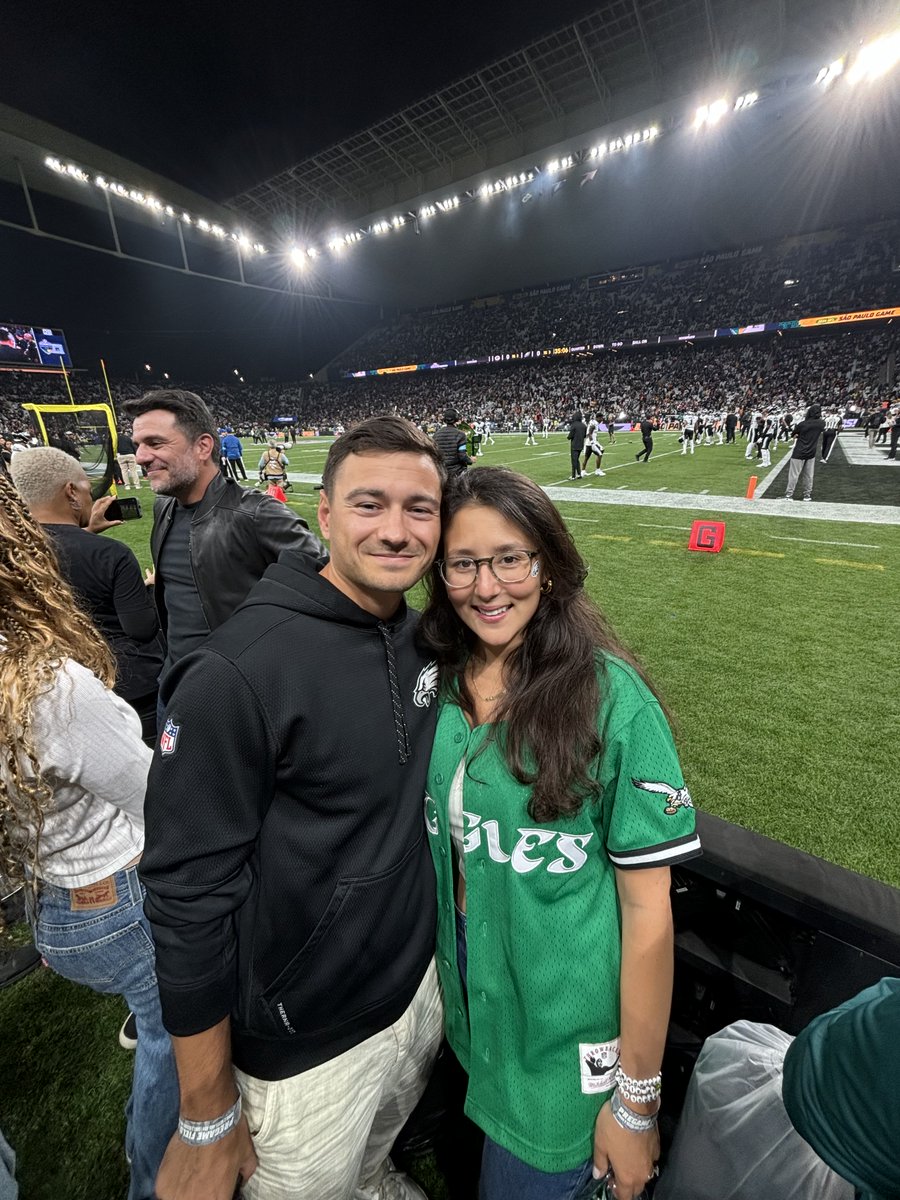 JakeStoutland's tweet image. Today is my 30th Birthday...
29 was a pivotal year of my life, a few personal highlights:
✅Celebrated 1 year of marriage
✅Started a golf IG which grew to 58k followers
✅Green card approved for my wife
✅Attended the 1st NFL game in Brazil (Eagles W)
✅Won my club…
